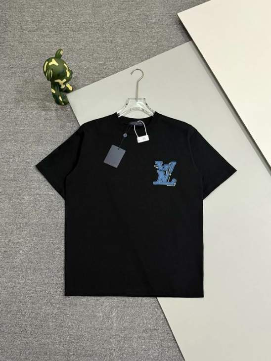 Picture of Louis Vuitton T Shirts Short _SKULVS-XLm6tx637274